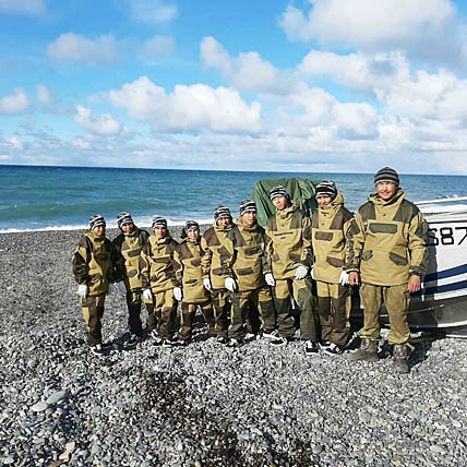 ЭКИПИРОВАЛИСЬ  И ОСВАИВАЮТ ИННЫПЬИ