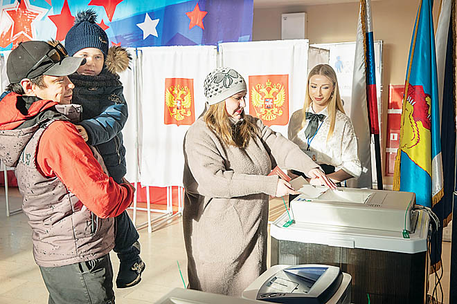 Всего на втором участке проголосовало 2226 избирателей. Наибольшее их число сделало свой выбор в первый день – 15 марта. ФОТО: ВАДИМ МАТВЕИЧЕВ