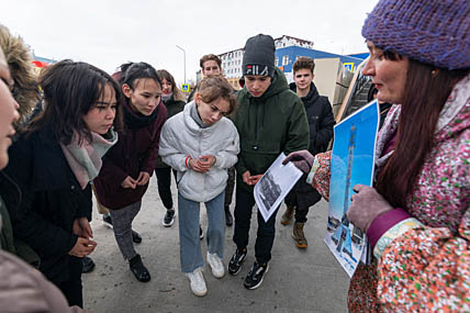 ГУЛЯЯ, ПОЗНАВАЛИ