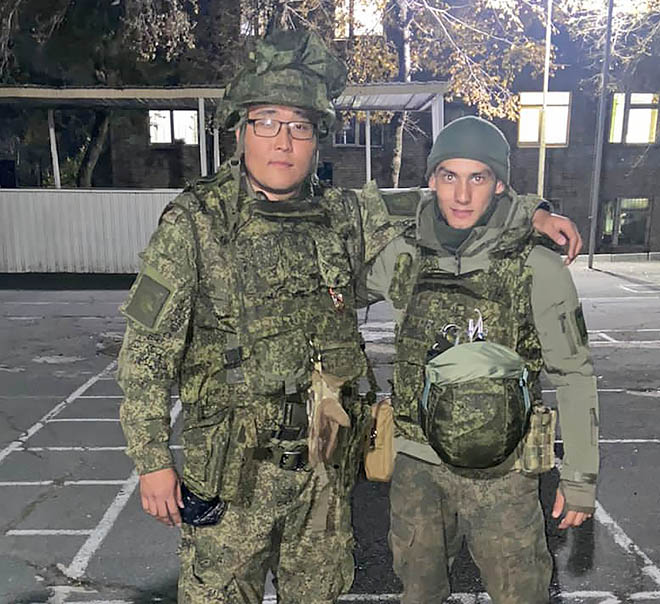 В начале октября 2022 года после боевого слаживания Александр Иванов прибыл в зону проведения специальной военной операции. ФОТО: ИЗ АРХИВА АЛЕКСАНДРА ИВАНОВА В начале октября 2022 года после боевого слаживания Александр Иванов прибыл в зону проведения специальной военной операции. ФОТО: ИЗ АРХИВА АЛЕКСАНДРА ИВАНОВА