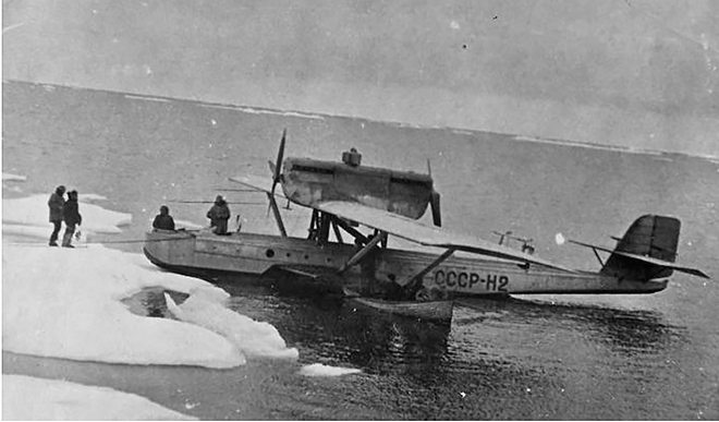 В 1930 году на рекогносцировке льдов Карского моря наиболее активно действовал экипаж самолёта «Комсеверпуть № 2» под командой Ильи Иванова, который совершил 12 полётов, покрыв расстояние в 10,6 тыс. км и осветив площадь в 1,2 млн кв. км. В 1930 году на рекогносцировке льдов Карского моря наиболее активно действовал экипаж самолёта «Комсеверпуть № 2» под командой Ильи Иванова, который совершил 12 полётов, покрыв расстояние в 10,6 тыс. км и осветив площадь в 1,2 млн кв. км.