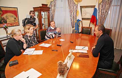 ПРОВЕРЕНО ГУБЕРНАТОРОМ