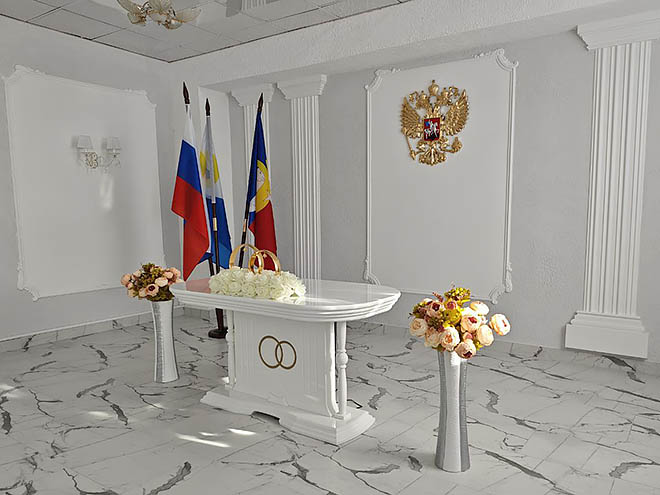 Мастера демонтировали в ЗАГСе Певека старую отделку и, начиная с декабря, в течение двух месяцев активно трудились над обновлением помещения, завершив работы его декорированием. ФОТО: ЕКАТЕРИНА ВОЛОБУЕВА Мастера демонтировали в ЗАГСе Певека старую отделку и, начиная с декабря, в течение двух месяцев активно трудились над обновлением помещения, завершив работы его декорированием. ФОТО: ЕКАТЕРИНА ВОЛОБУЕВА