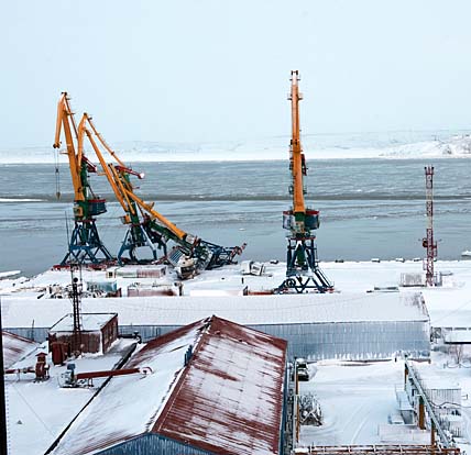 С БУРЕЙ ВОШЛИ В НОВЫЙ ГОД