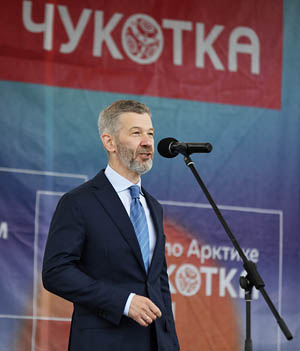 Владислав Кузнецов: «В Анадыре живут люди разных национальностей, различных культур. Наш город многонациональный, как и Российская Федерация!». ФОТО: ВАДИМ МАТВЕИЧЕВ Владислав Кузнецов: «В Анадыре живут люди разных национальностей, различных культур. Наш город многонациональный, как и Российская Федерация!». ФОТО: ВАДИМ МАТВЕИЧЕВ