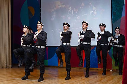 ОТБЛЕСКИ БОЛЬШОЙ «ЗАРНИЦЫ»