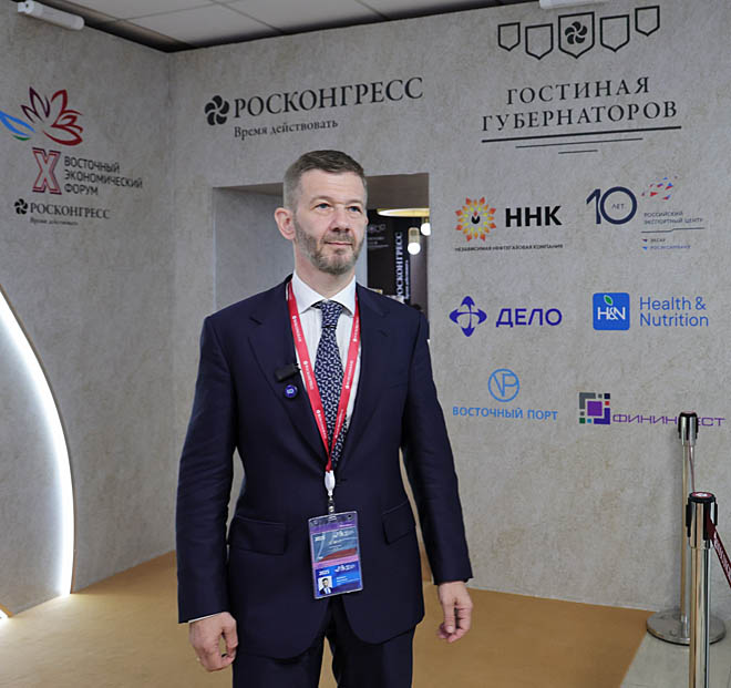 Владислав Кузнецов: «Подписанные соглашения будут способствовать устойчивому экономическому развитию округа и улучшению качества жизни. Они задают вектор развития Чукотки на годы вперёд». ФОТО: ПРЕСС-СЛУЖБА ПРАВИТЕЛЬСТВА ЧУКОТСКОГО АО