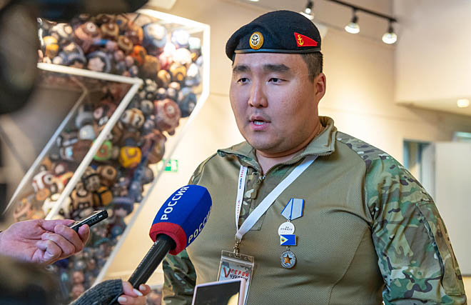 Александр Иванов: «Новая программа действительно плотная и трудоёмкая, но опасений не вызывает. Будем учиться». ФОТО: ЗЕМФИРА АЗАМАТОВА Александр Иванов: «Новая программа действительно плотная и трудоёмкая, но опасений не вызывает. Будем учиться». ФОТО: ЗЕМФИРА АЗАМАТОВА