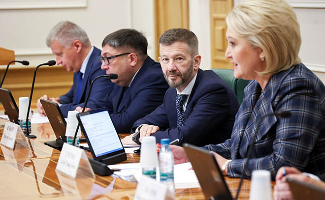 Владислав Кузнецов: «Благодарен сенаторам за конструктивный подход и за внимательное рассмотрение наших вопросов».