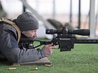 Главы регионов ДФО, включая губернатора Чукотки Владислава Кузнецова, приняли участие в стрельбах на полигоне в Якутии