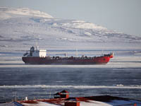 Топливная навигация 2025 года по доставке нефтепродуктов в округ выполнена на 100 %