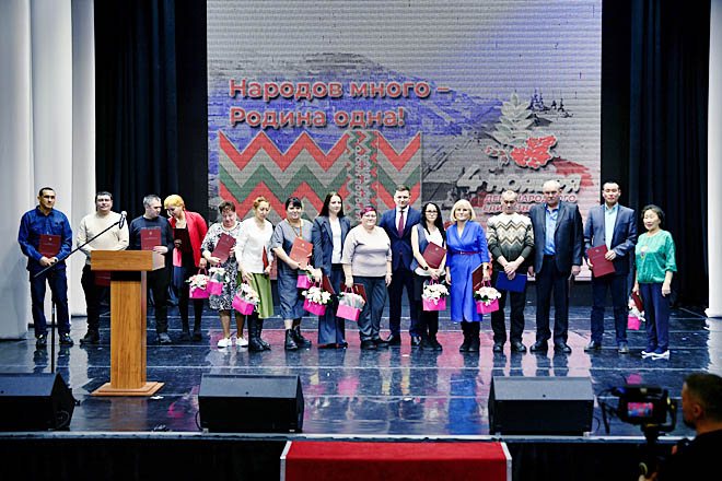 ФОТО: АЛЕКСАНДР ШИМОТКИН