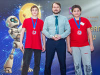 Команда юных инженеров из Чукотского района впервые победила в окружном фестивале робототехники