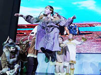 Достойная смена вышла на сцену