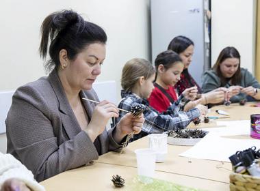  На станции «Мой талисман» каждый гость Музейного Центра получил возможность изготовить для себя оберег из натуральных материалов.