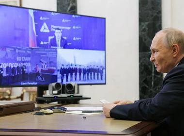 На церемонии закладки атомного ледокола «Сталинград» (по видеосвязи). Фото: kremlin.ru