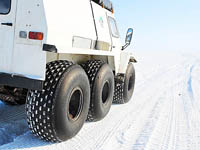 Доставка продовольственных товаров по зимникам началась в Анадырском районе с рейсов в село Канчалан.