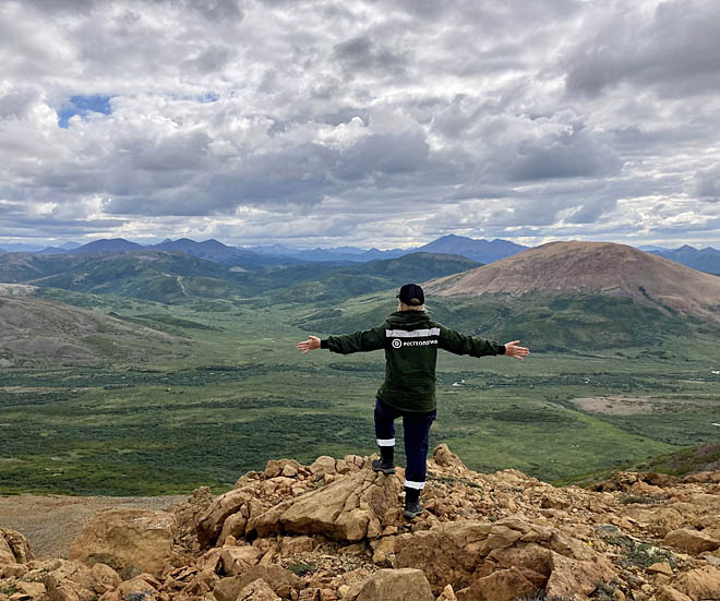 Красногорский и Чирынайский массивы привлекают не только наличием перспективных залежей хромовых руд, но и своей природной красотой. ФОТО: ПРЕСС-СЛУЖБА АО «РОСГЕОЛОГИЯ»