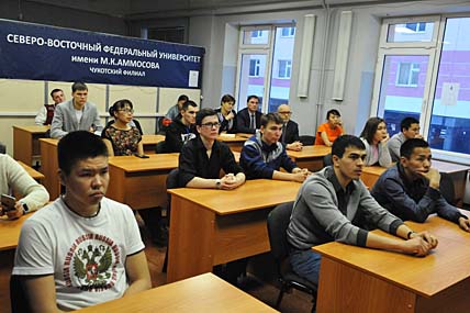 АБИТУРИЕНТОВ ЗАЧИСЛИЛИ НА БЮДЖЕТ