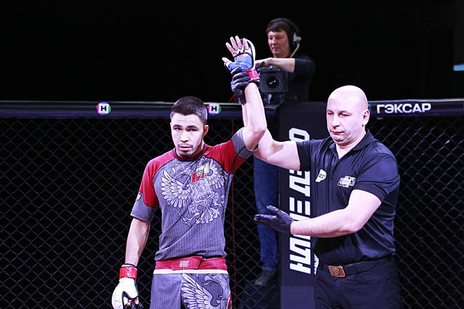 Николай Лобанов сейчас работает в клубе ММА в Нижнем Новгороде, где тренирует молодёжь, но собирается вернуться в Певек. ФОТО: ИЗ АРХИВА НИКОЛАЯ ЛОБАНОВА