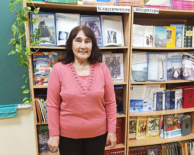 Сегодня Тамара Петровна Пиврана трудится в библиотеке школы Нового Чаплино, ведёт уроки чукотского языка в 5 – 9 классах и возглавляет методическое объединение учителей социально-гуманитарного цикла. В числе основных целей этого объединения – борьба за чистоту родного языка, за повышение грамотности обучающихся, их техники чтения и осмысления текстов, а также, что не менее важно, за повышение духовно-нравственного и гражданского патриотического воспитания обучающихся на уроках и во внеурочное время.