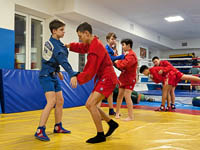 В стойке и в партере