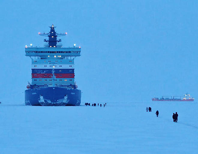 «Сибирь» у самого берега