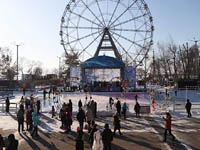 Самый большой на Дальнем Востоке каток открылся в Хабаровске и получил название «народный»